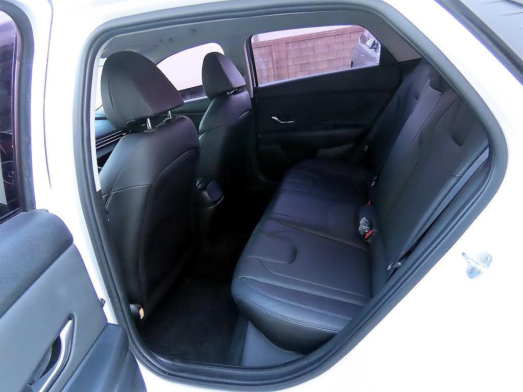 HYUNDAI Avante - Vista 6