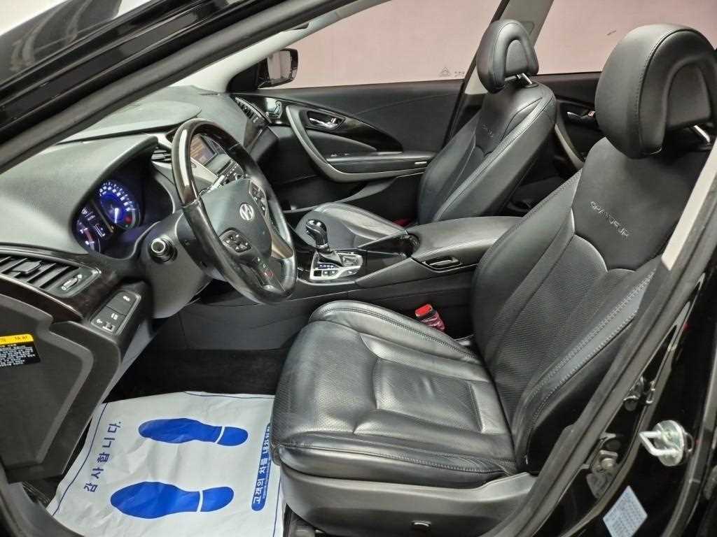 HYUNDAI Grandeur 2012 Negro - Importación desde Corea - HF Imports Iquique - Foto 14