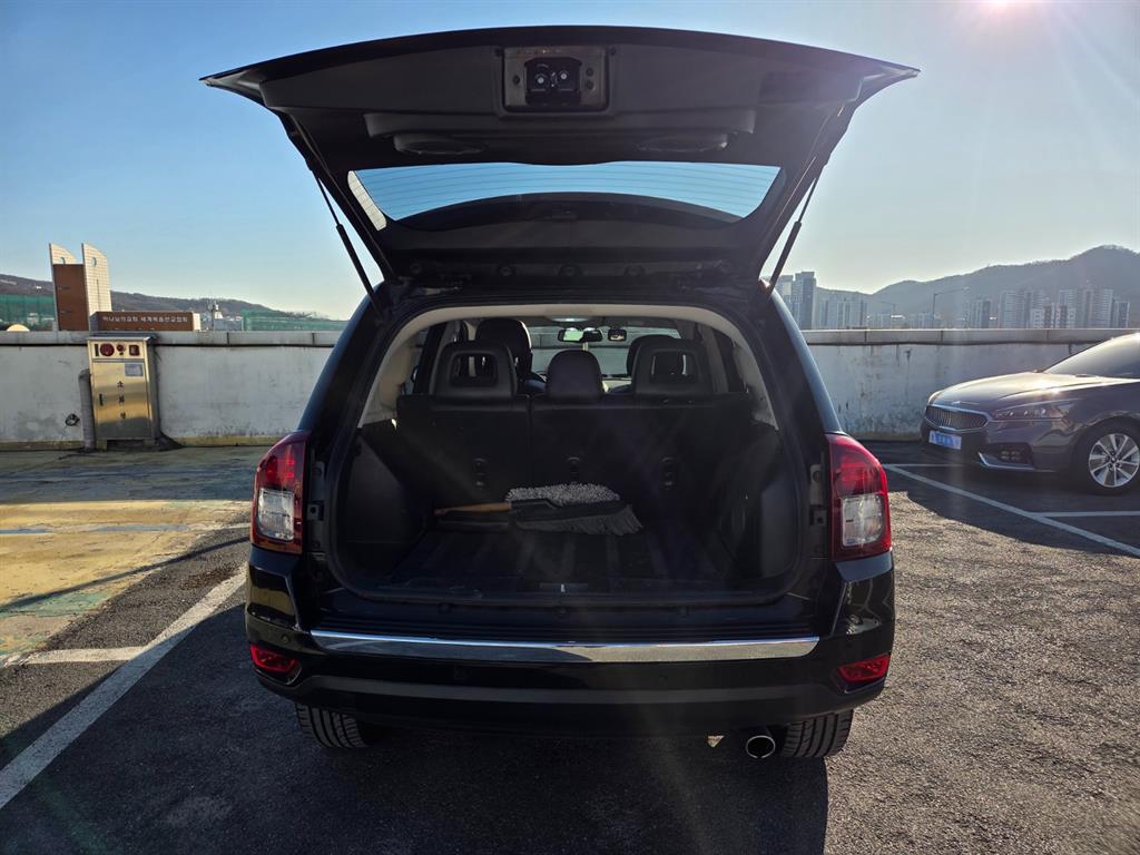 Jeep Compass 2017 Negro - Importación desde Corea - HF Imports Iquique - Foto 19