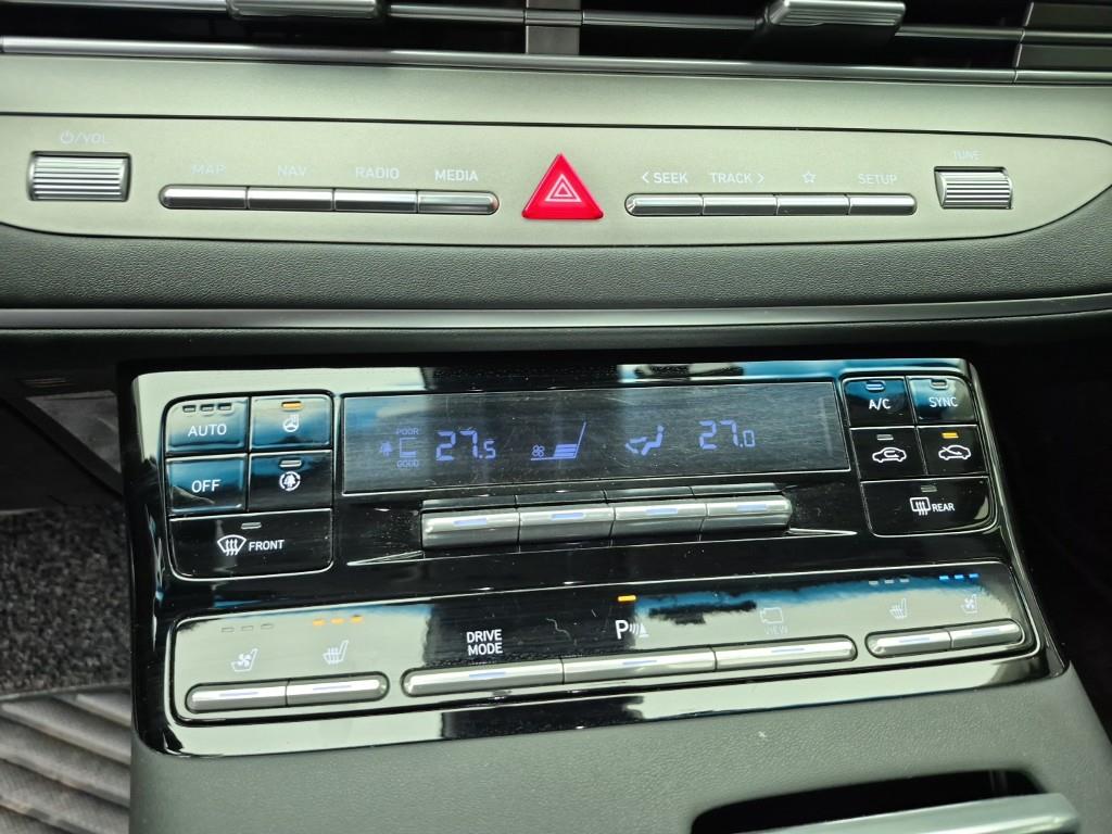 HYUNDAI Grandeur - Vista 10