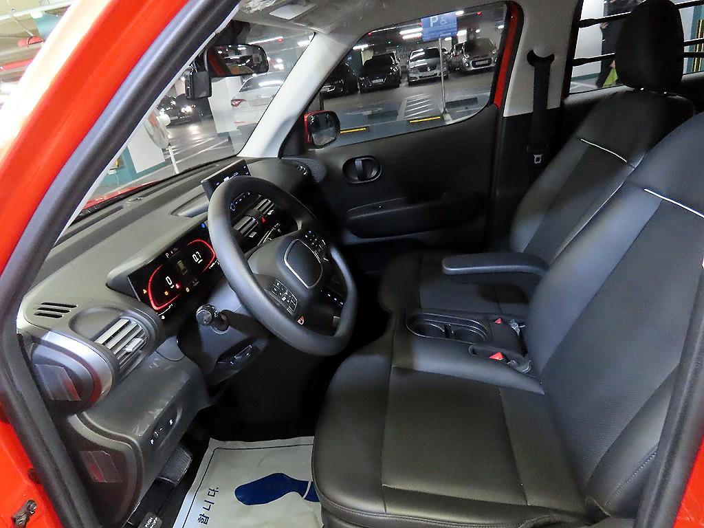 HYUNDAI Casper - Vista 6