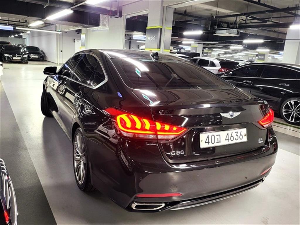 Genesis G80 - Vista 5