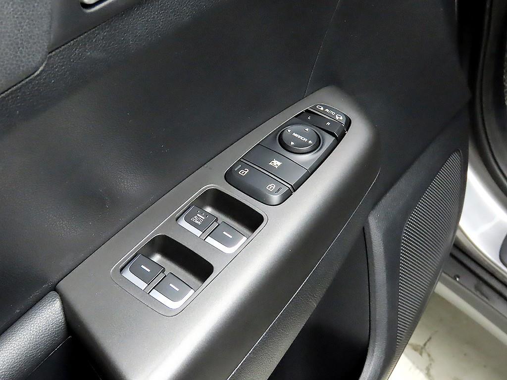 KIA Sportage - Vista 11