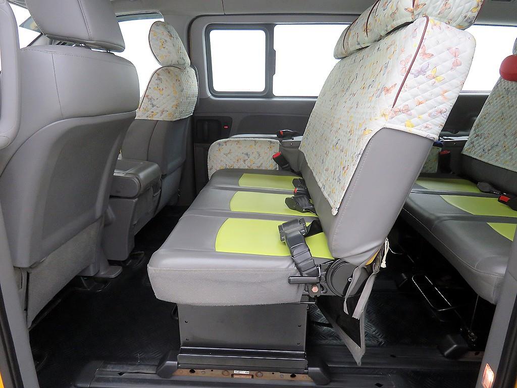 HYUNDAI Starex - Vista 8