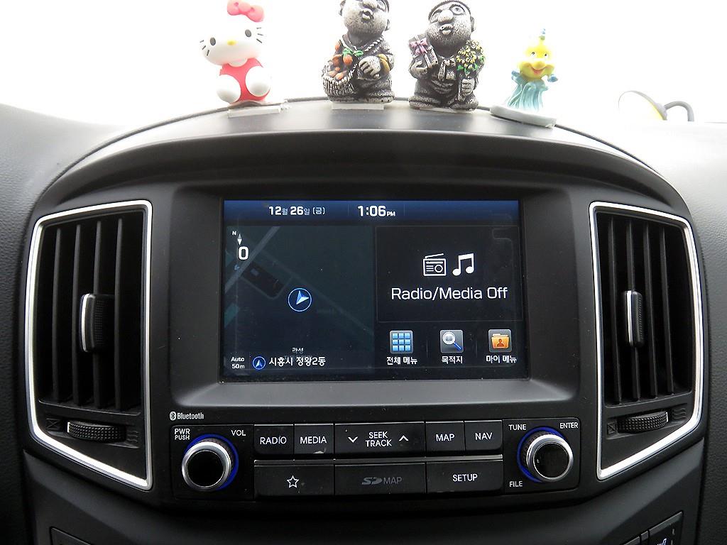 HYUNDAI Starex 2019 Amarillo - Importación desde Corea - HF Imports Iquique - Foto 16