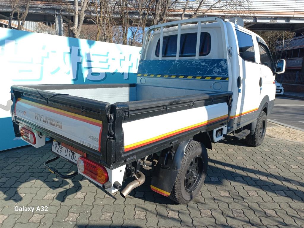 Small Truck Cargo (small) - Vista 4