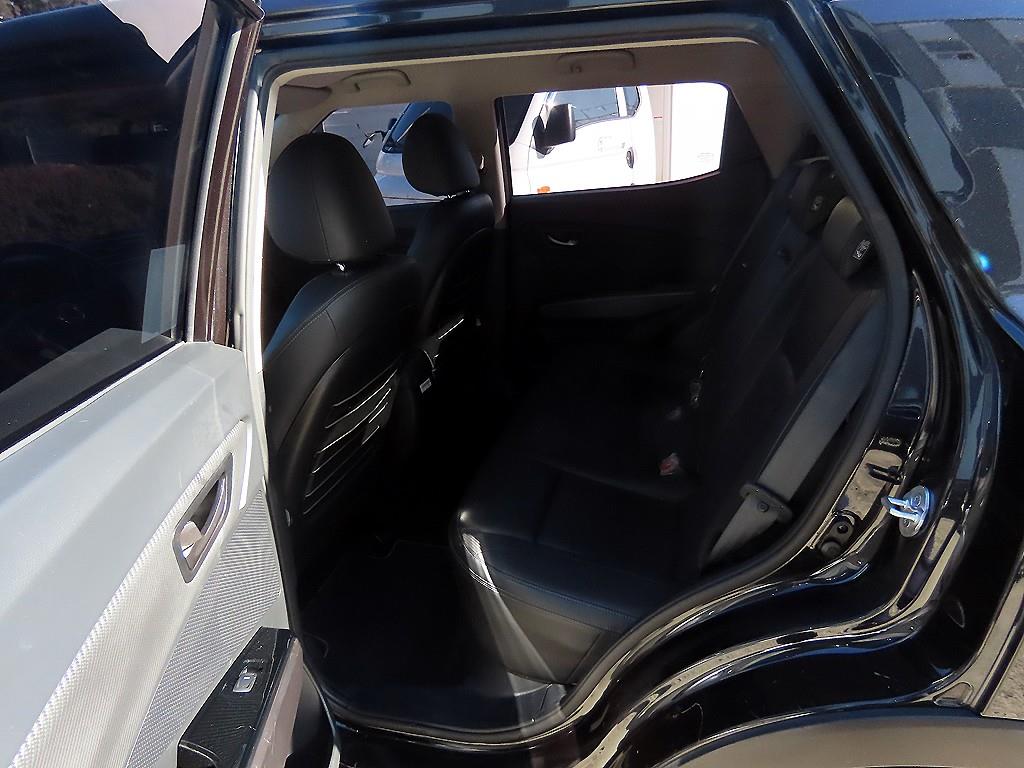 Ssangyong Tivoli - Vista 6