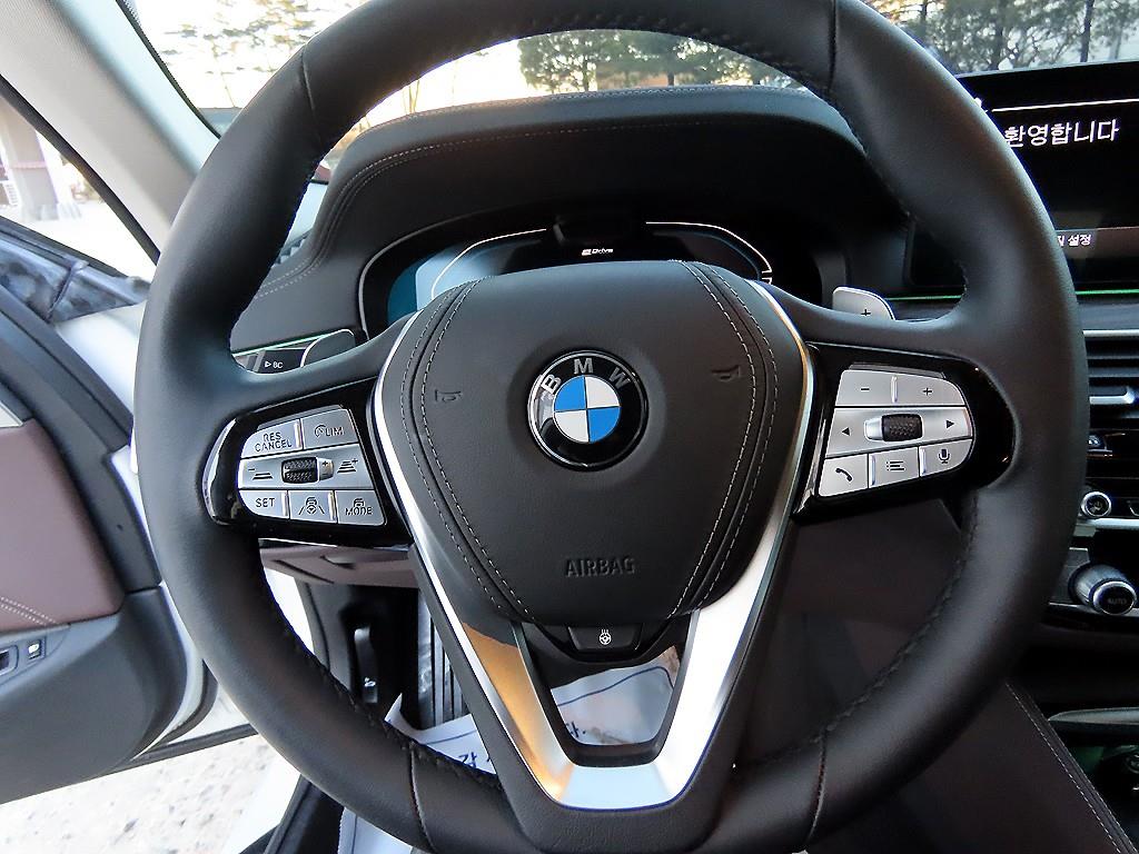 BMW 5 Series - Vista 8