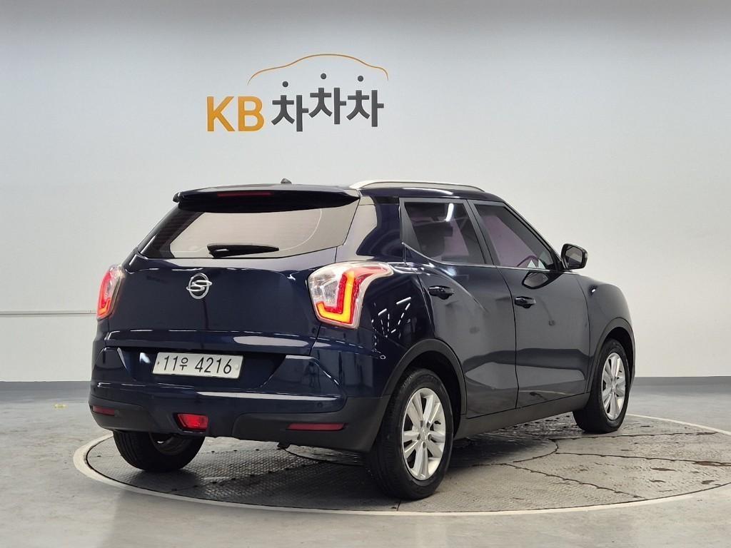 Ssangyong Tivoli - Vista 3