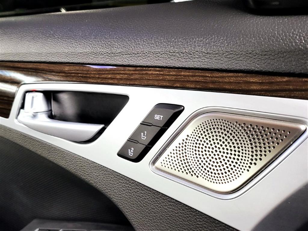 Genesis G80 2018 Negro - Importación desde Corea - HF Imports Iquique - Foto 15