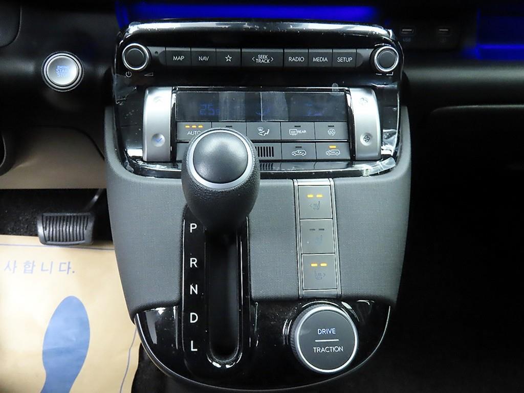 HYUNDAI Casper - Vista 10