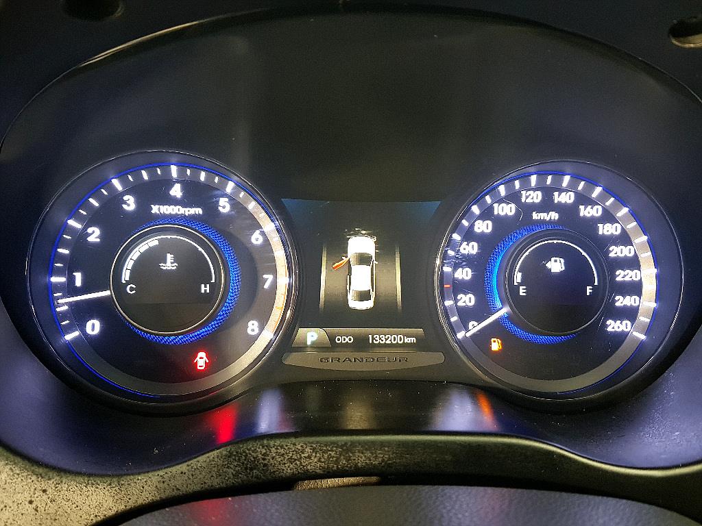 HYUNDAI Grandeur - Vista 7