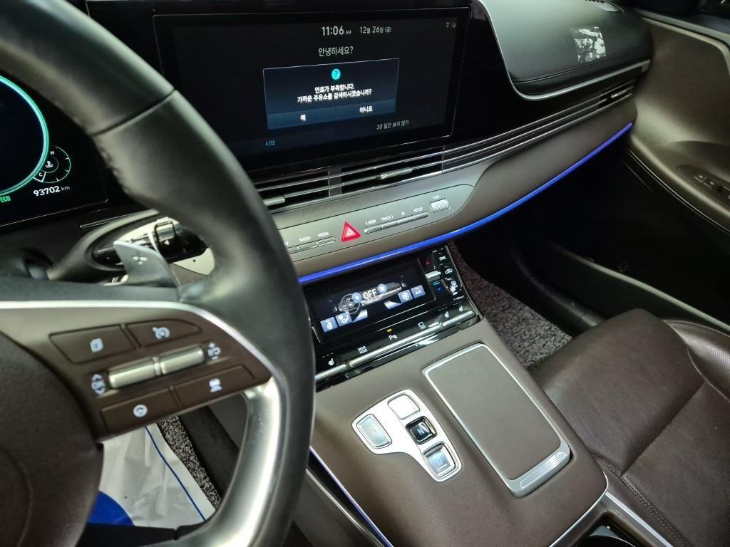 HYUNDAI Grandeur - Vista 10