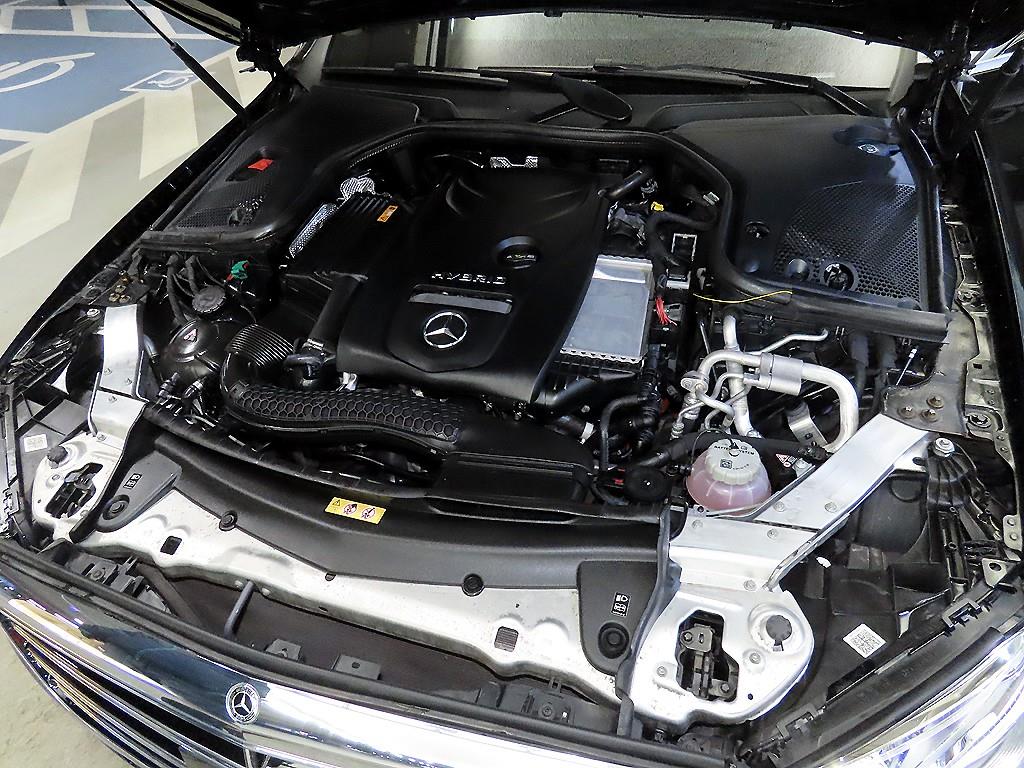 Mercedes Benz E class 2020 Negro - Importación desde Corea - HF Imports Iquique - Foto 19