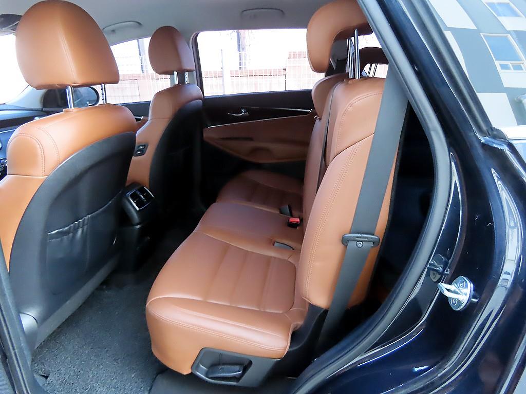 KIA Sorento - Vista 6