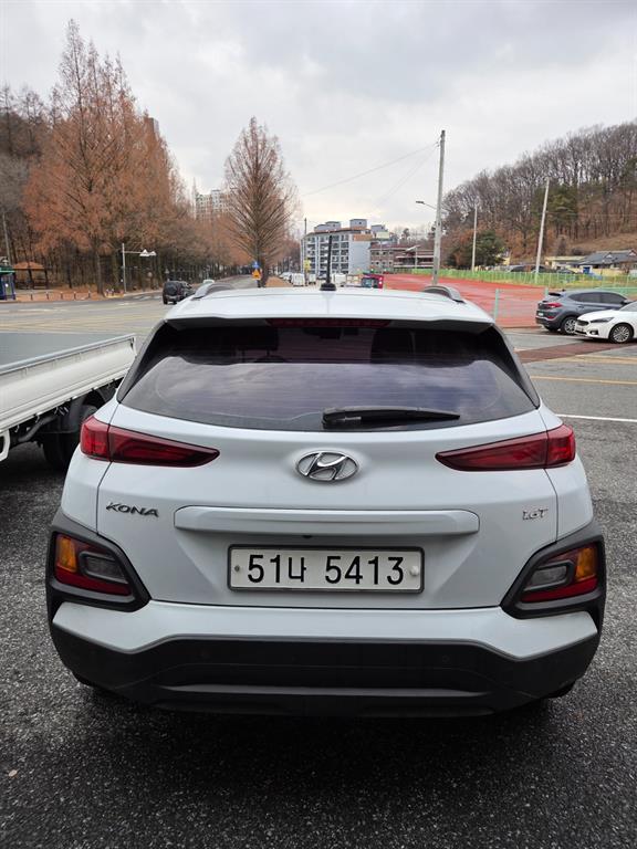 HYUNDAI Kona - Vista 2