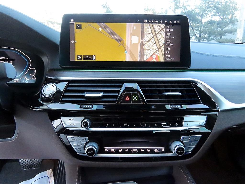 BMW 5 Series 2021 - Importación desde Corea - HF Imports Iquique - Foto 13