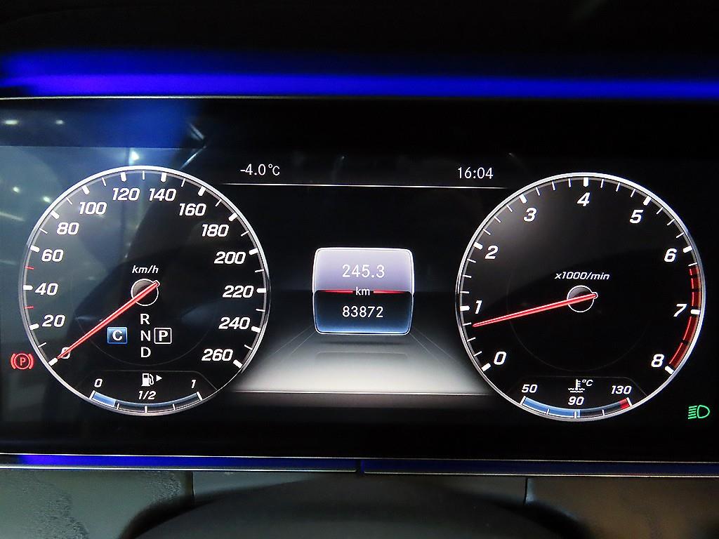 Mercedes Benz E class - Vista 9