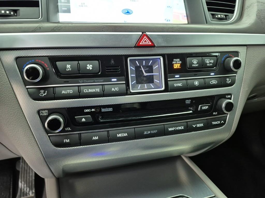 Genesis G80 - Vista 10