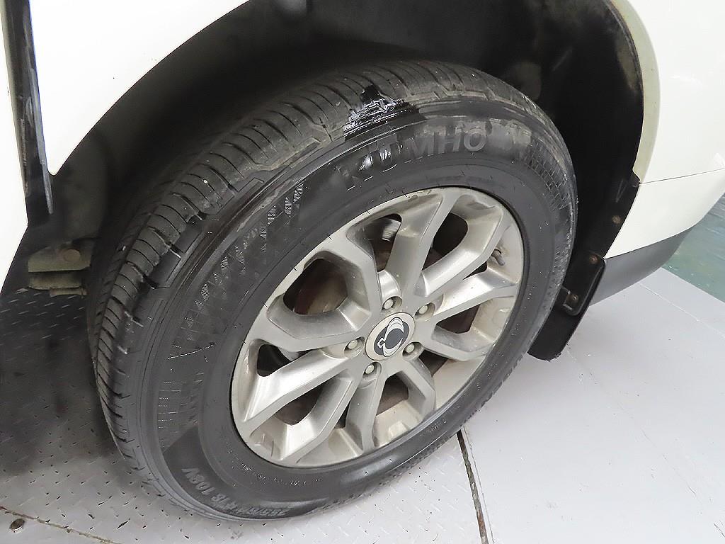 Ssangyong Korando - Vista 9