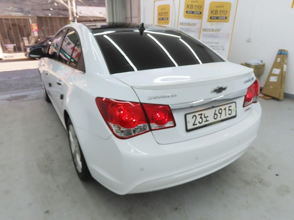 Chevrolet Cruise - Vista 4