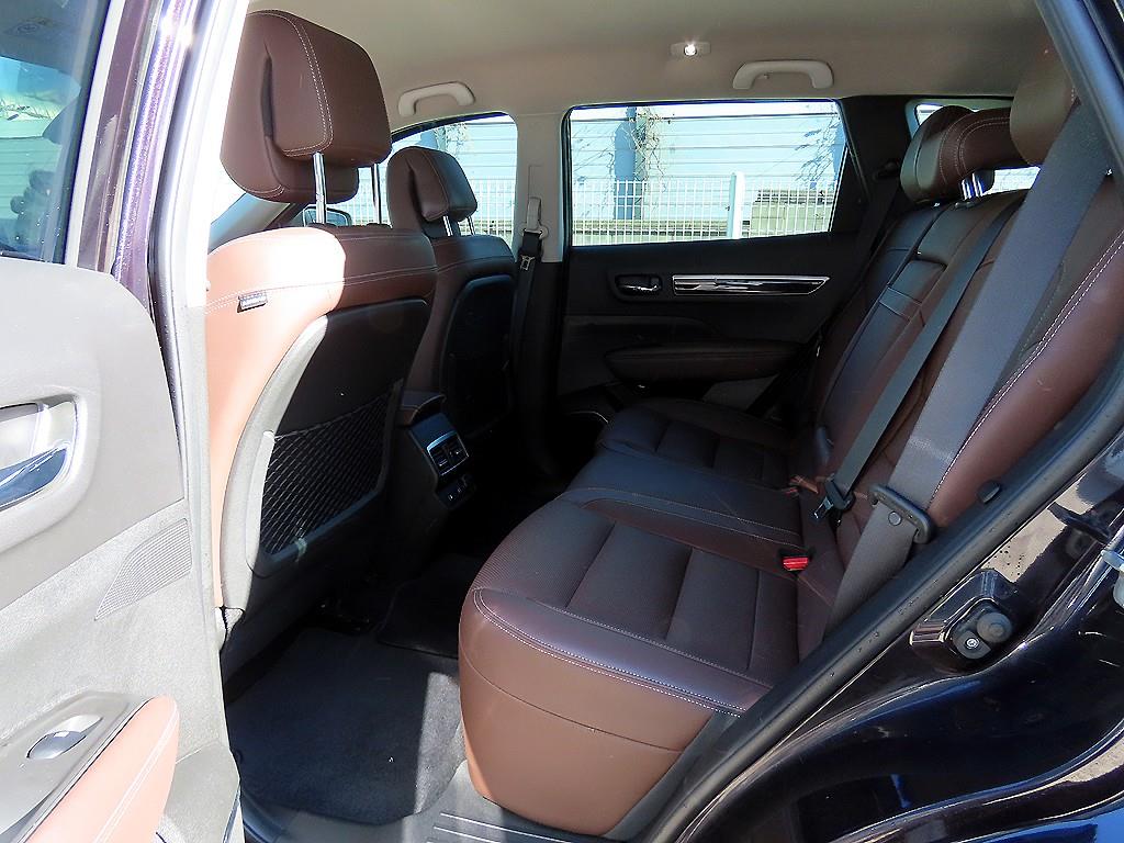 SAMSUNG QM6 - Vista 6