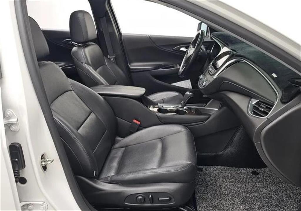 Chevrolet Malibu 2018 Blanco - Importación desde Corea - HF Imports Iquique - Foto 9