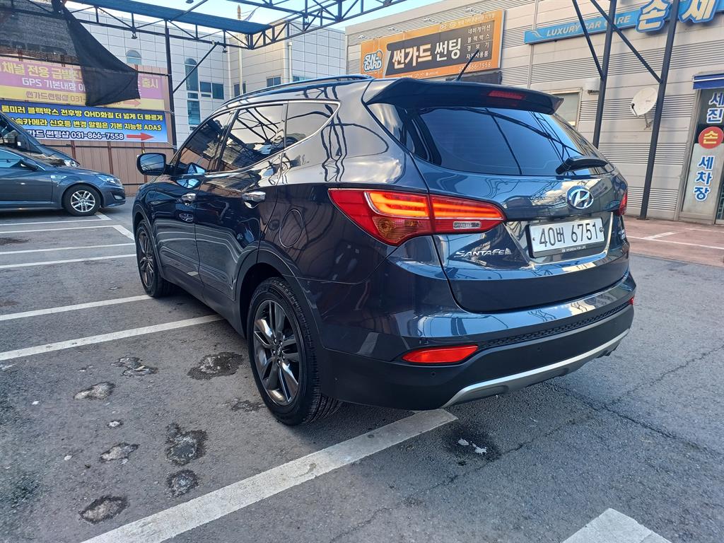 HYUNDAI Santa Fe - Vista 7