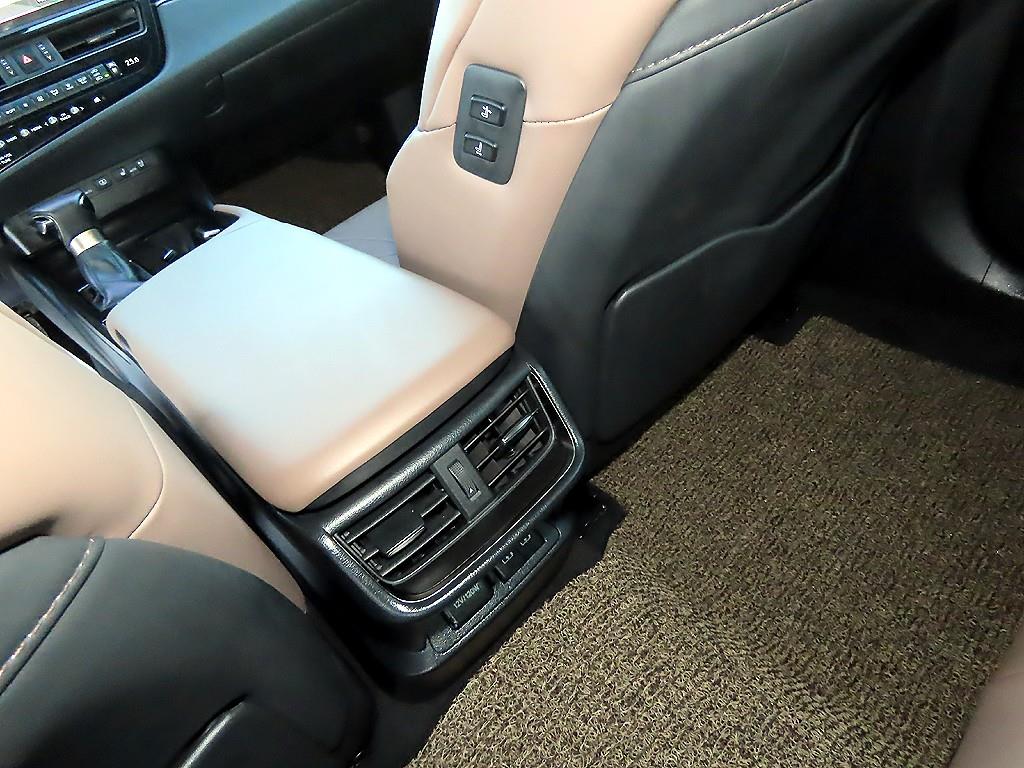 Lexus ES 2026 Gris - Importación desde Corea - HF Imports Iquique - Foto 16