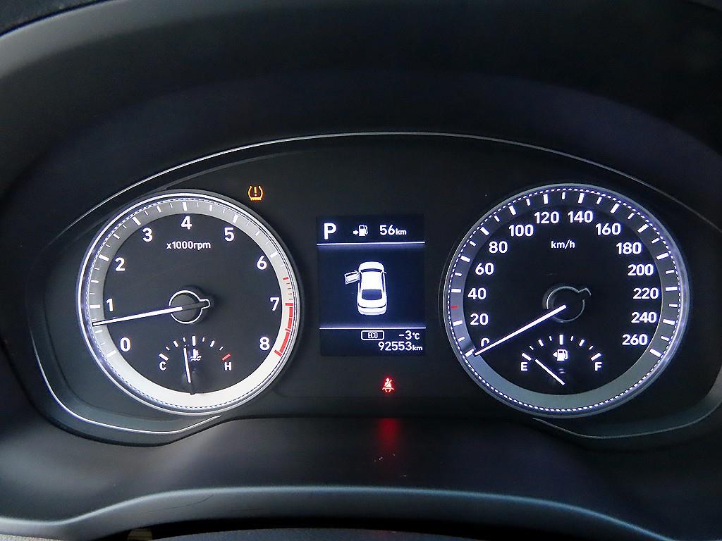 HYUNDAI Grandeur - Vista 9