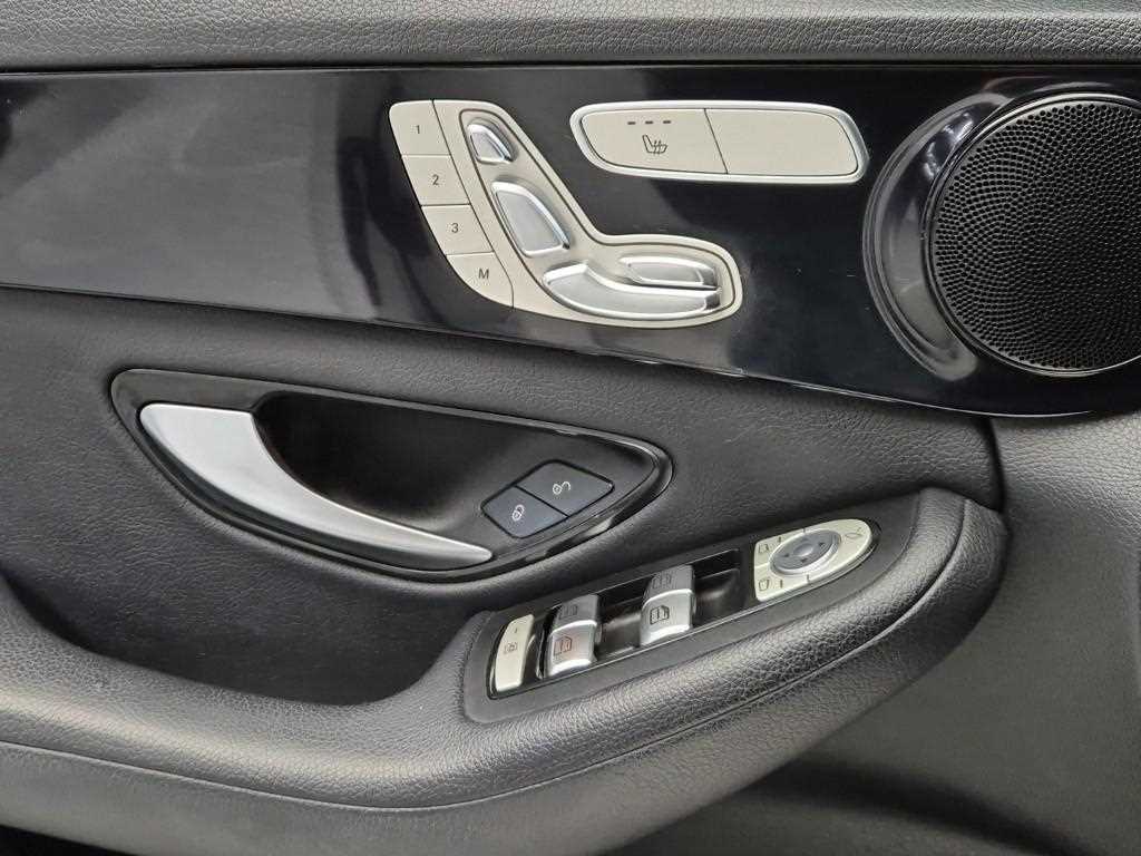 Mercedes Benz C Class 2019 Blanco - Importación desde Corea - HF Imports Iquique - Foto 17