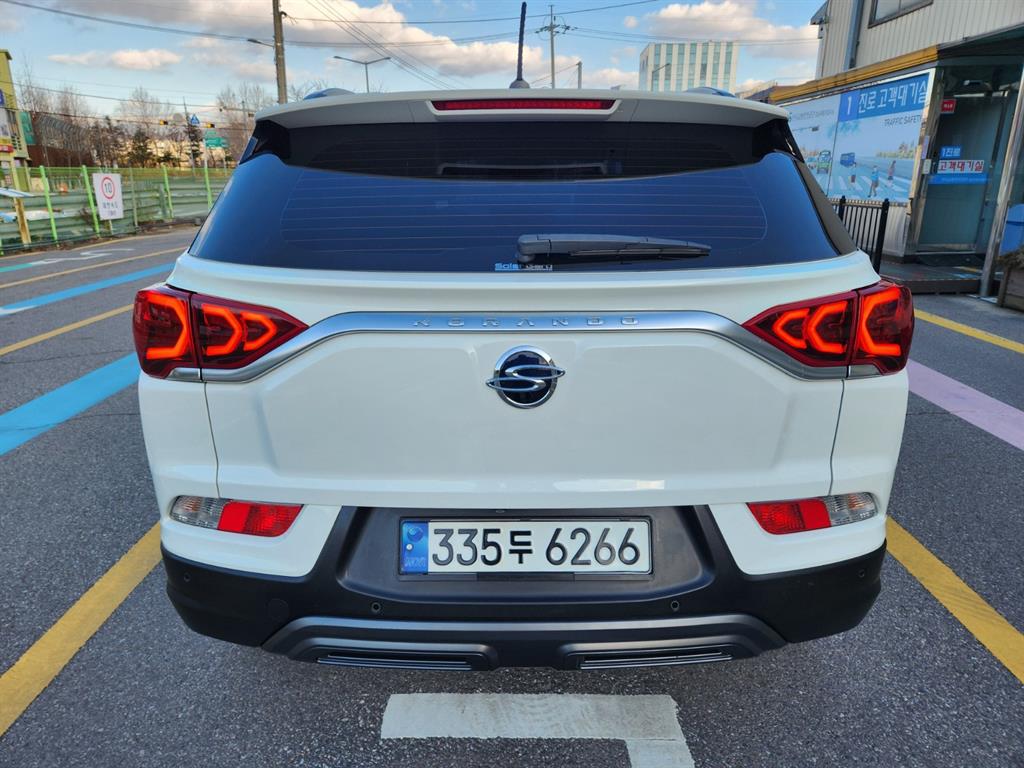 Ssangyong Korando - Vista 4