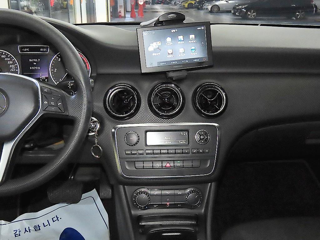 Mercedes Benz A Class - Vista 11