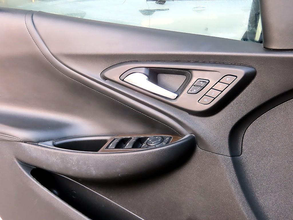 Chevrolet Malibu - Vista 11