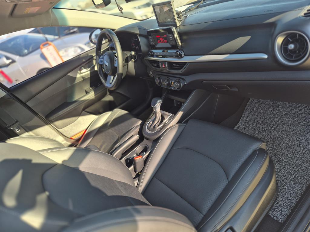 KIA K3 2019 Negro - Importación desde Corea - HF Imports Iquique - Foto 15