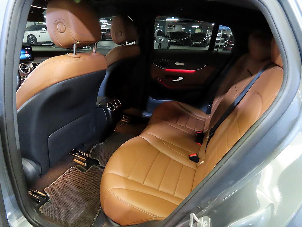 Mercedes Benz GLC Class - Vista 7