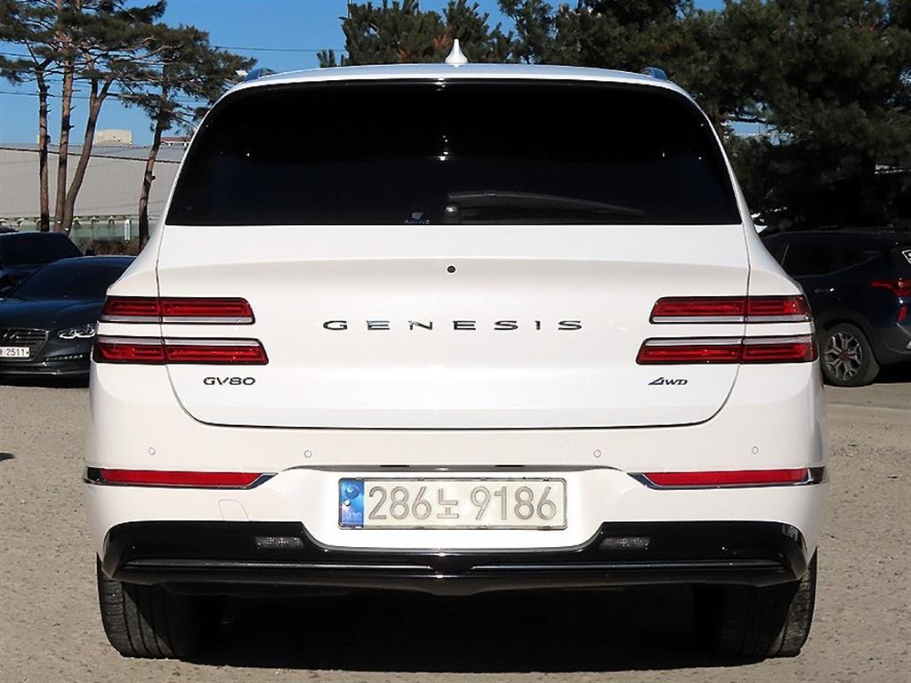 Genesis GV80 - Vista 4