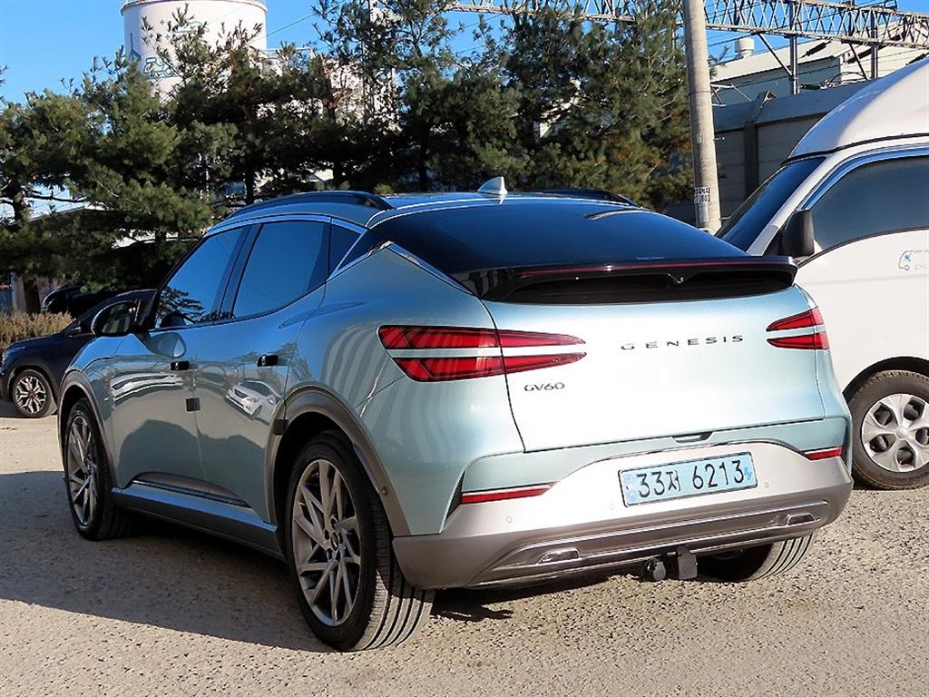 Genesis GV60 - Vista 3