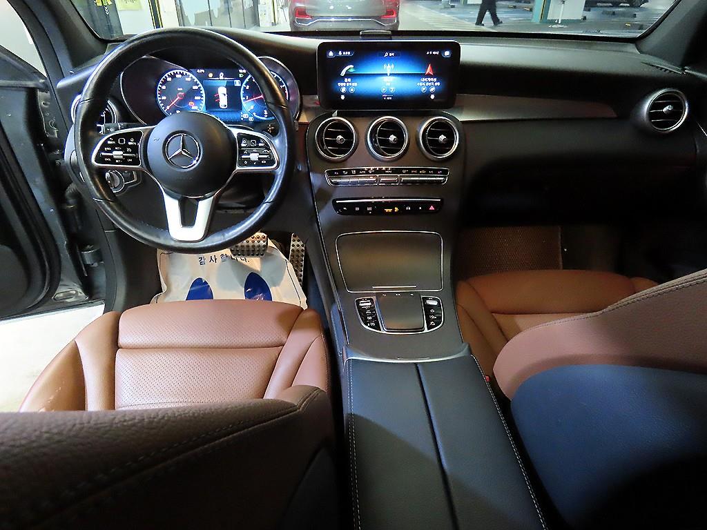 Mercedes Benz GLC Class - Vista 10