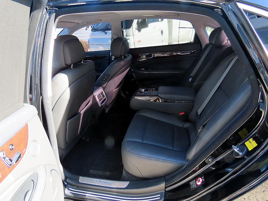 HYUNDAI Equus - Vista 6