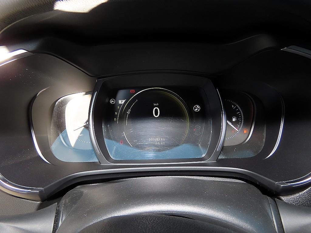 SAMSUNG QM6 - Vista 9