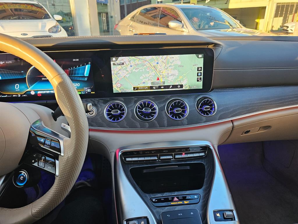 Mercedes Benz AMG GT 2023 Blanco - Importación desde Corea - HF Imports Iquique - Foto 16