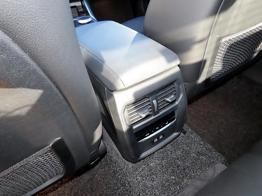 BMW 3 series 2022 Gris - Importación desde Corea - HF Imports Iquique - Foto 16