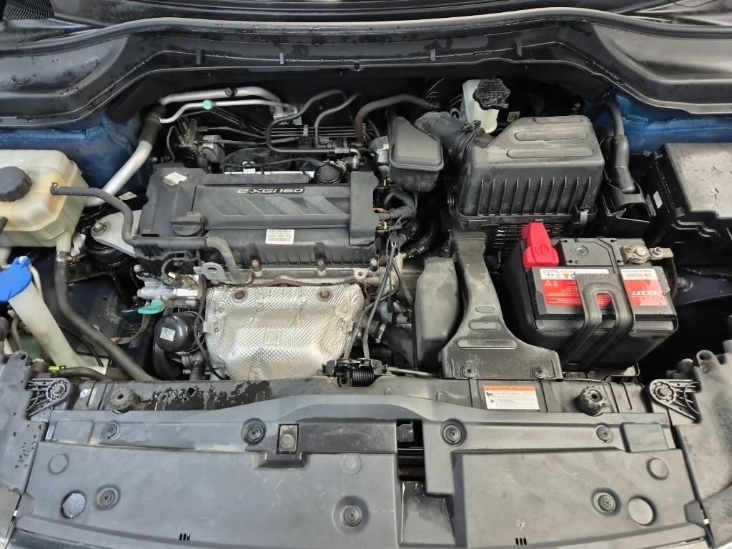 Ssangyong Tivoli - Vista 5