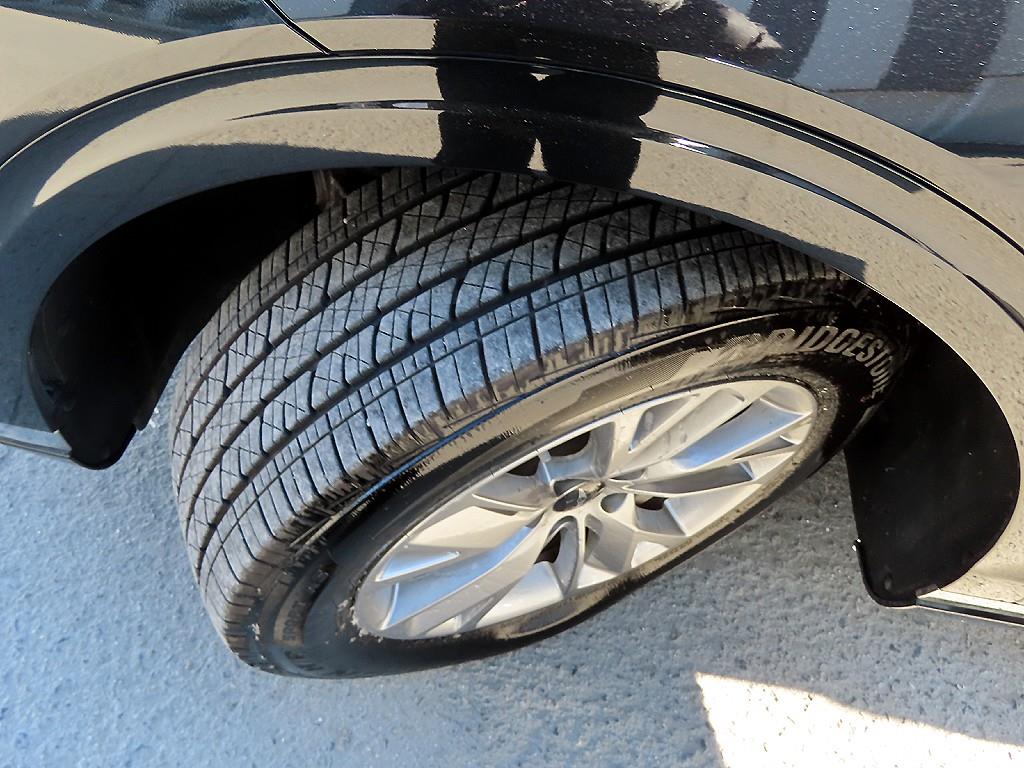 Genesis GV70 2025 Negro - Importación desde Corea - HF Imports Iquique - Foto 20