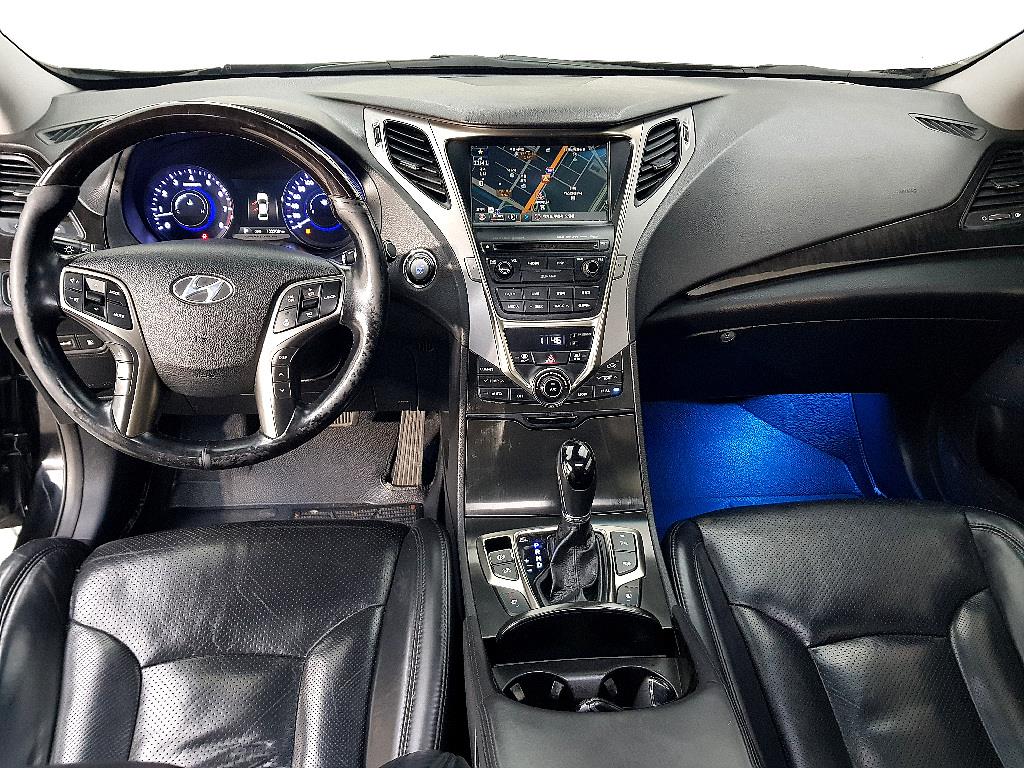 HYUNDAI Grandeur - Vista 5