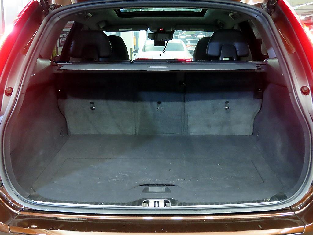 Volvo XC60 2016 Gold color - Importación desde Corea - HF Imports Iquique - Foto 17