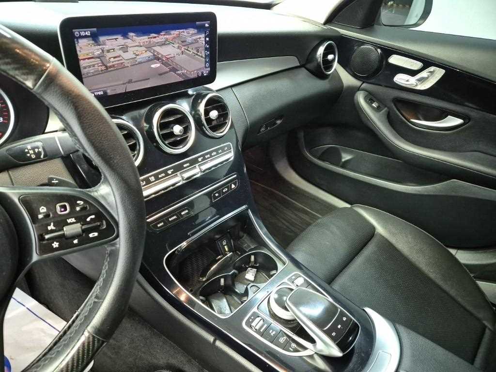 Mercedes Benz C Class - Vista 10