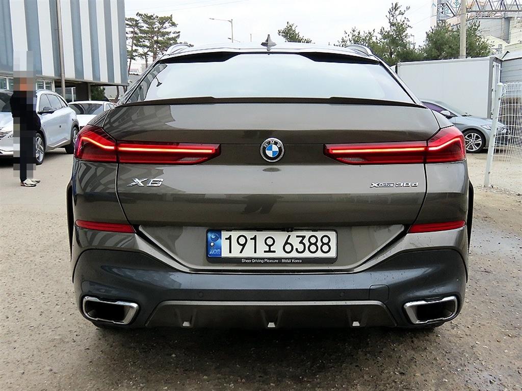 BMW X6 - Vista 4