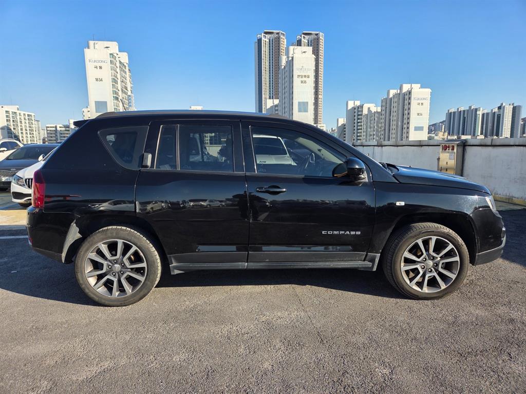 Jeep Compass - Vista 5